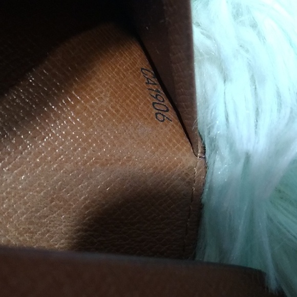 SALE! Authentic Louis Vuitton Monogram Snap Vintage Wallet CA1906 - Picture 14 of 14